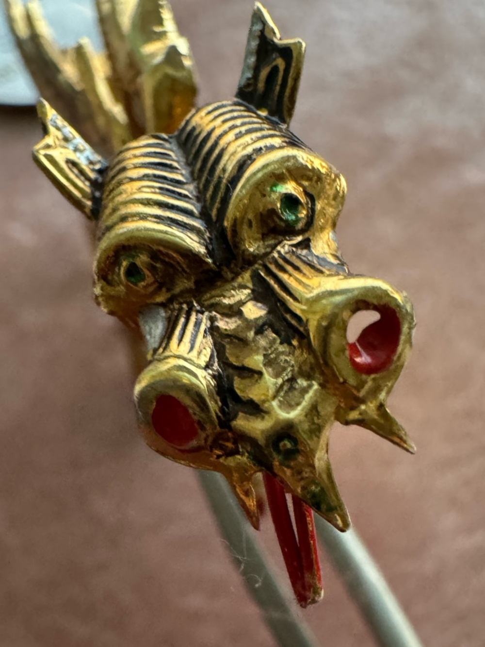 🐉 Vintage Spain Damascene Dragon Brooch Gold Tone Red Enamel Statement Pin - Picture 5 of 7